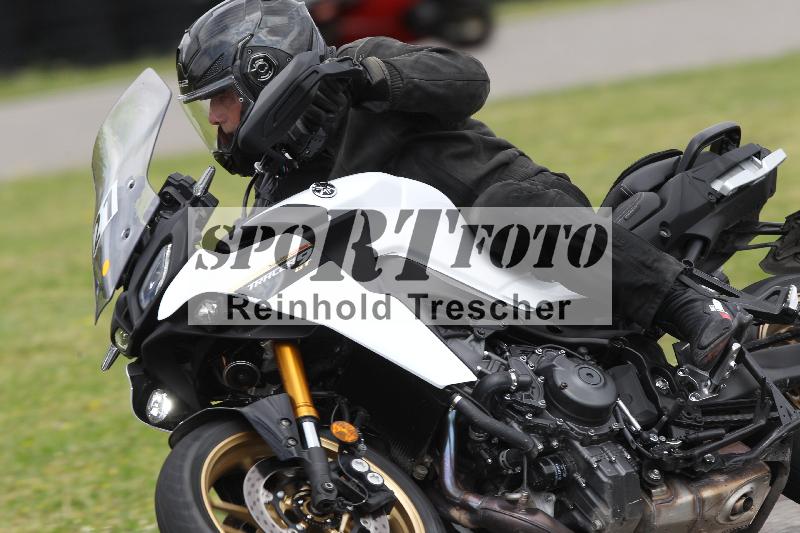 Archiv-2025/10 23.04.2025 Cornu Master School ADR/rot-rouge/21